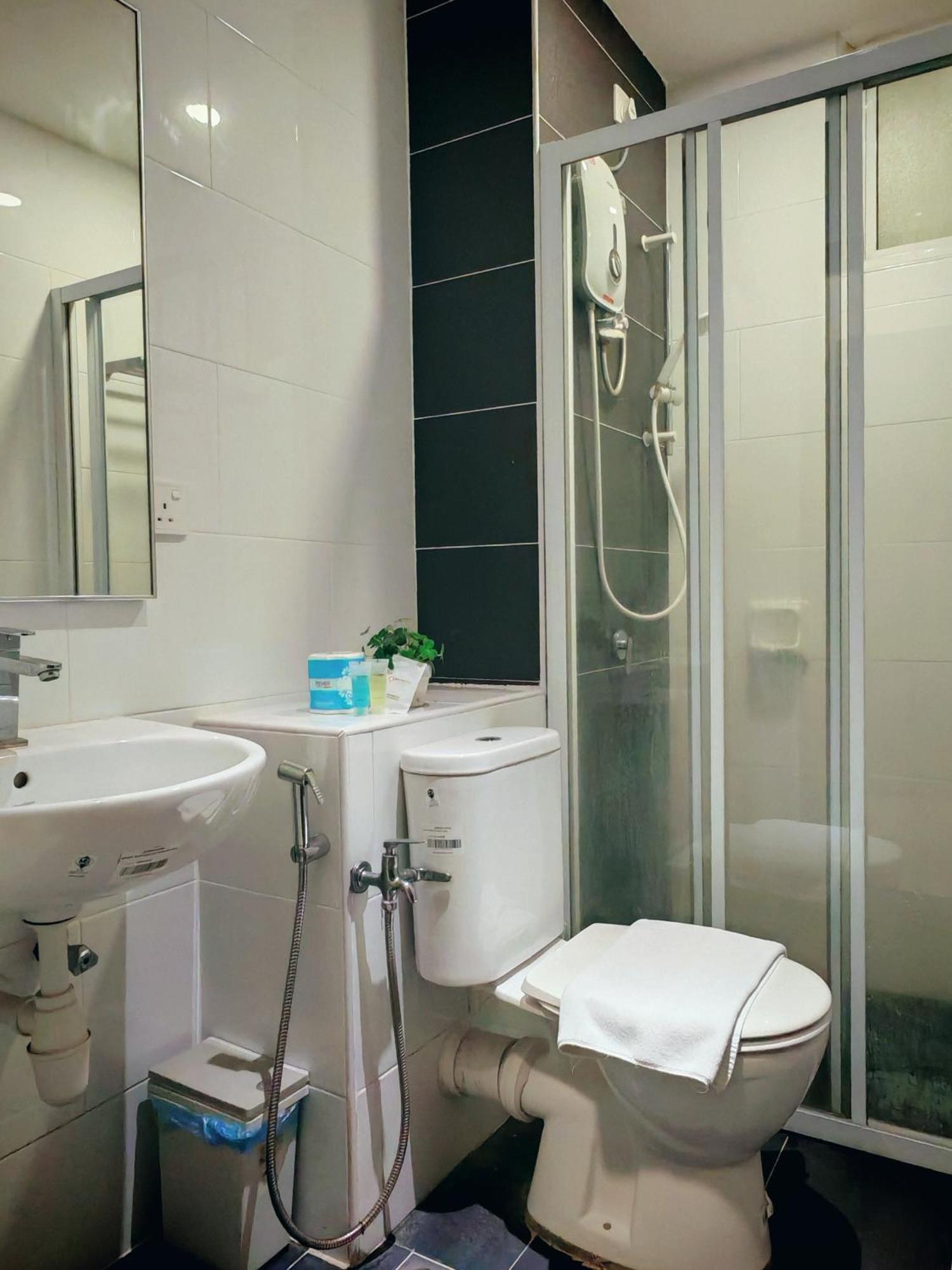 Majestic 3 Bedrooms Modern 6pax By Empire Pangsapuri
