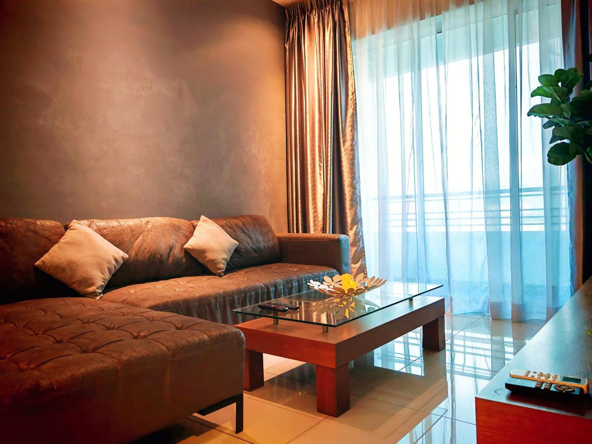 Majestic 3 Bedrooms Modern 6pax By Empire Pangsapuri *